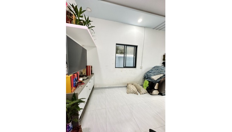 BÁN NHÀ PHÚ NHUẬN OTO VÀO NHÀ 110M2 NGANG 4.6M KHU VIP PHAN XÍCH LONG GẤP BÁN 10.5 TỶ.